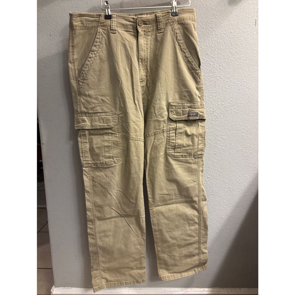 Wrangler Tan Cargo Pants with Multiple Pockets